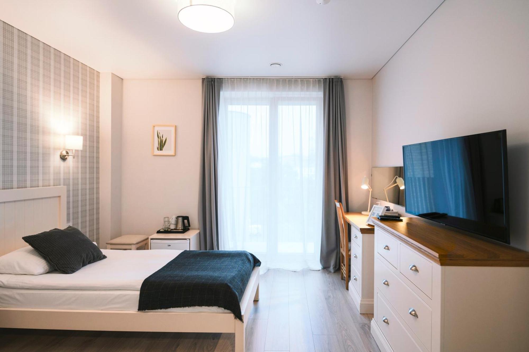 J14A I Rooms & Apartments Automated Self Check-In Вилнюс Стая снимка